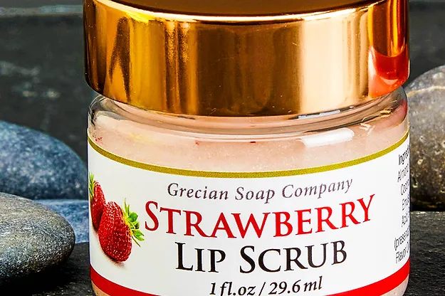 STRAWBERRY LIP SCRUB