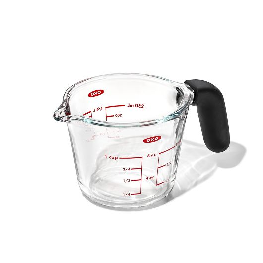 Glass measuring cup